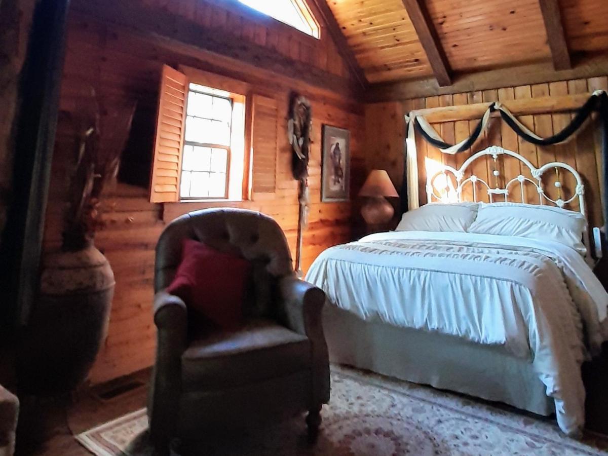 Cherokee Mountain Log Cabins يوريكا سبرينغز المظهر الخارجي الصورة